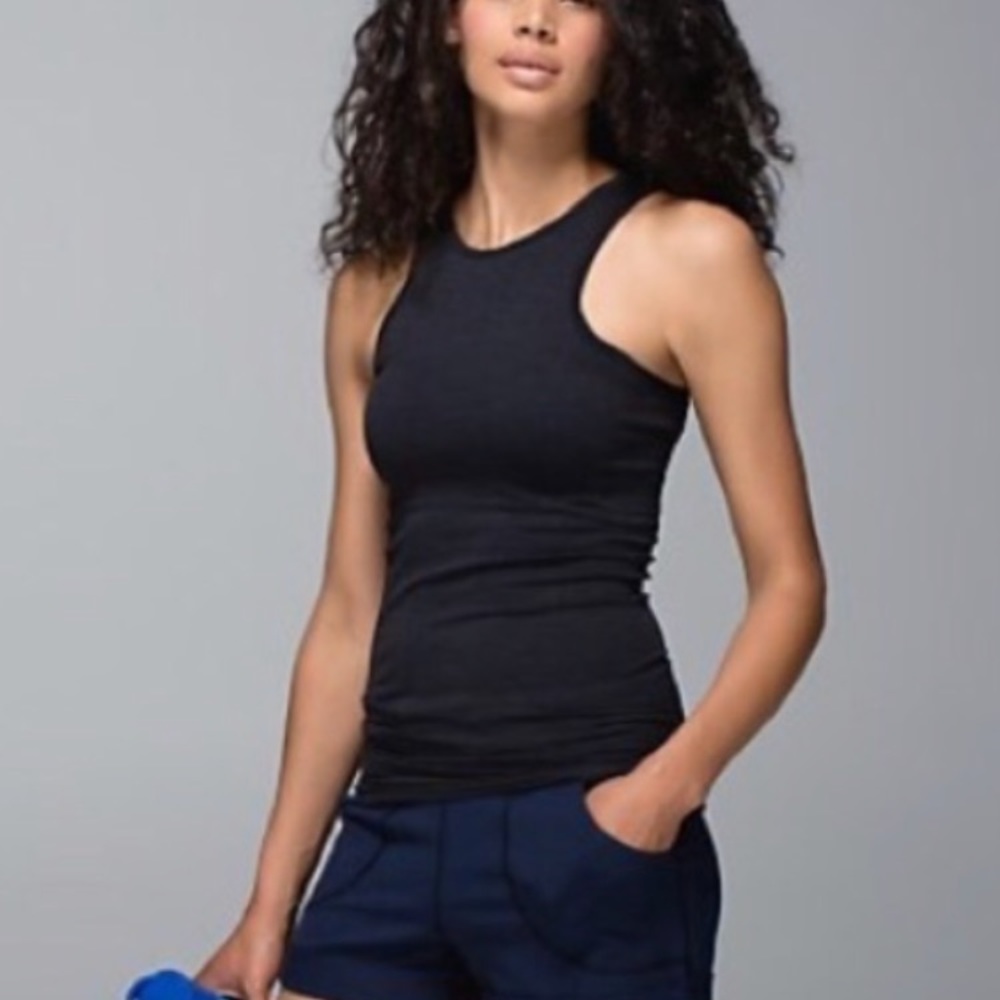 Lululemon seamlessly tank size 6